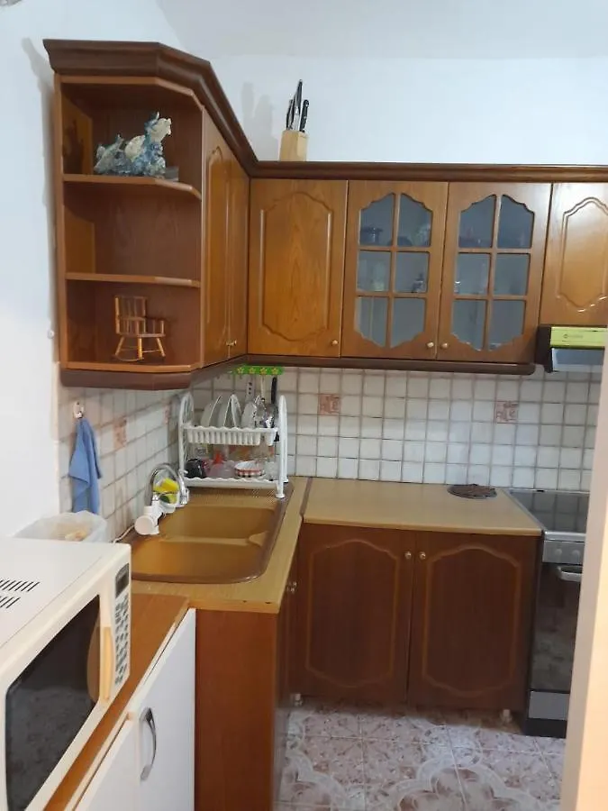 Mona'S Guesthouse Sarande Albania