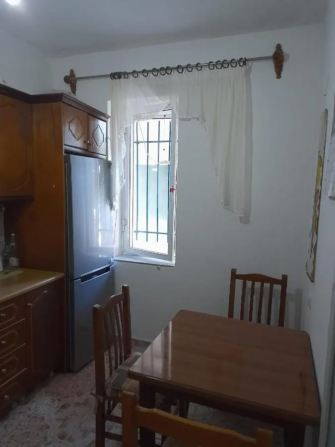 Mona'S Guesthouse Sarande